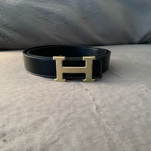 Signature Hermès Black Leather Belt